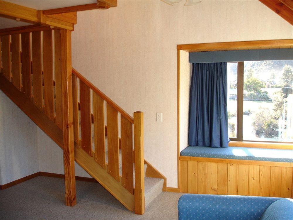 Alpine Lodge Сейнт Арнауд Екстериор снимка