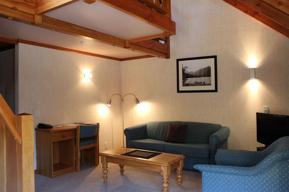 Alpine Lodge Сейнт Арнауд Екстериор снимка