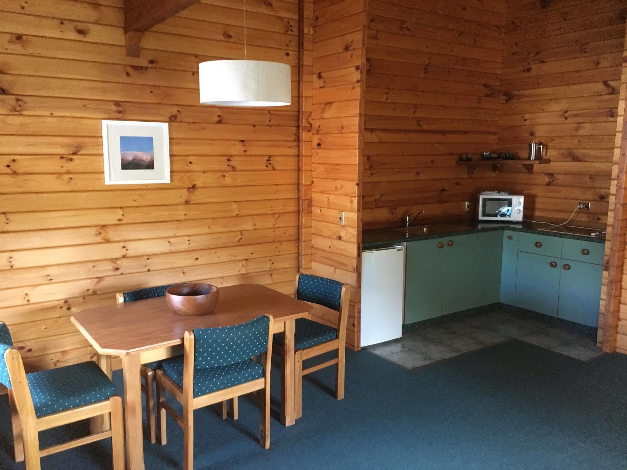 Alpine Lodge Сейнт Арнауд Екстериор снимка